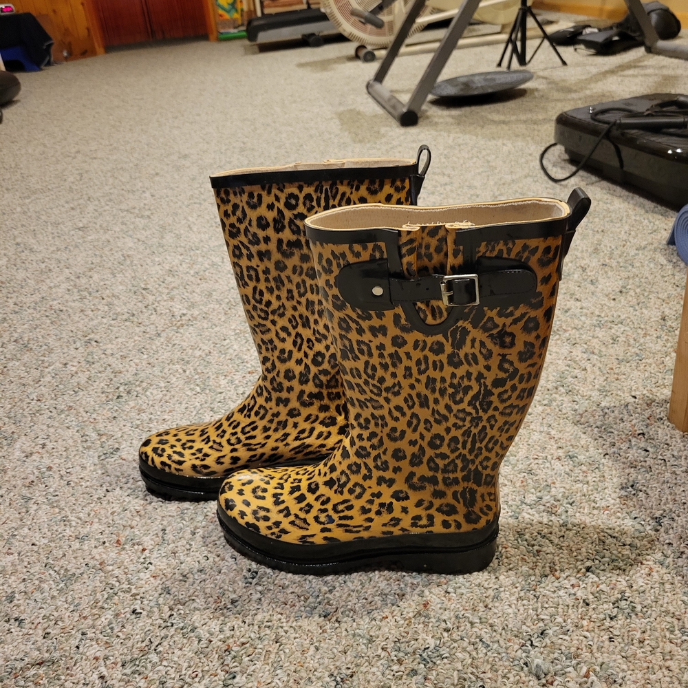 Western Chief WSC Leopard Pattern Rain Boots - image 3